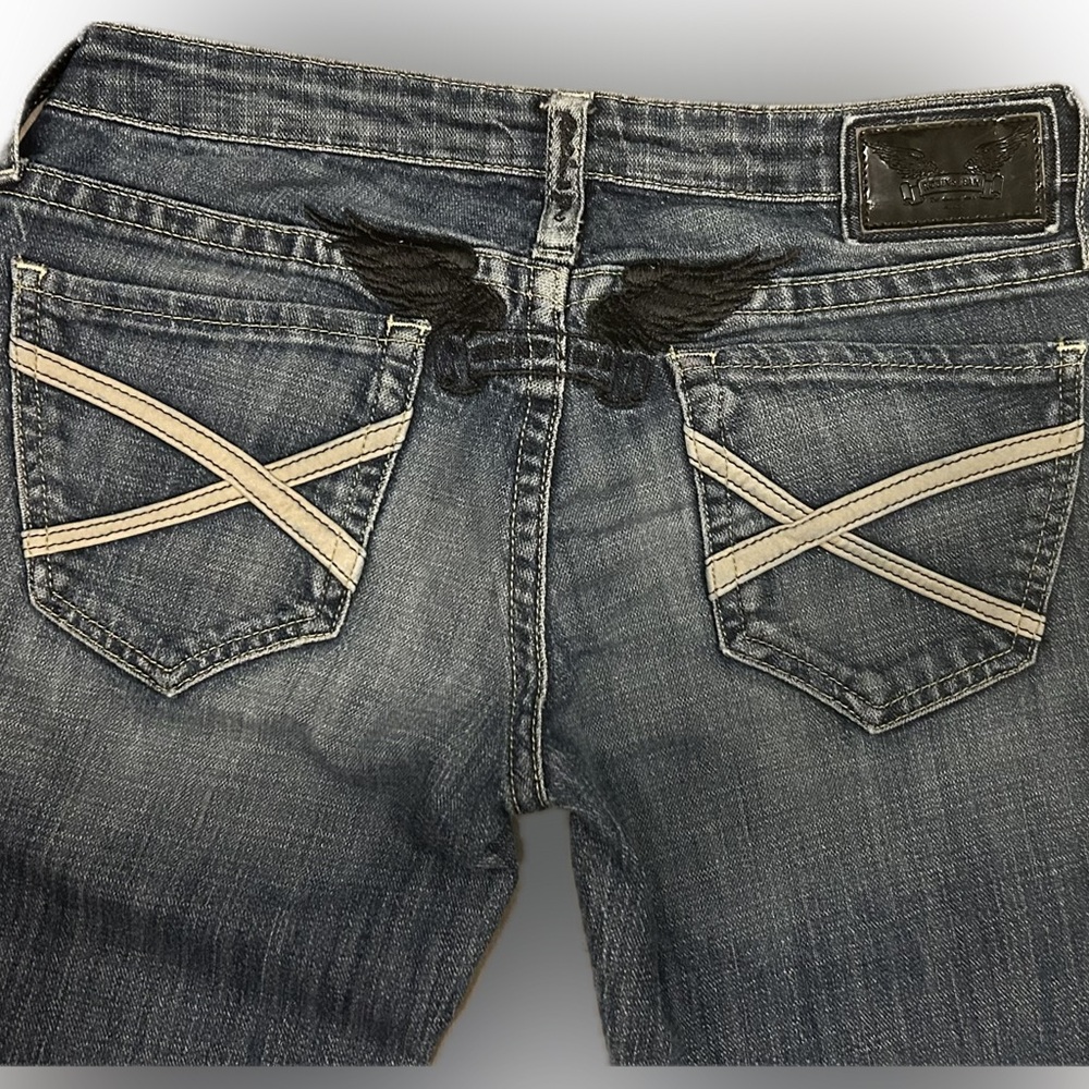 Robin’s Jean Women's with Wing Detail Size 27